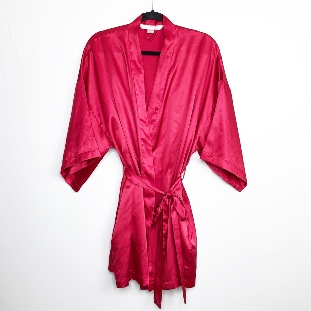 VICTORIA’S Secret red satin mini kimono robe